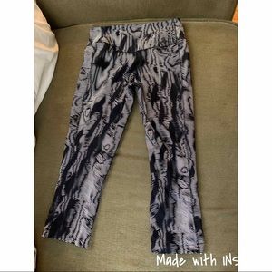 Nike Dry Fit Capri Workout Pants